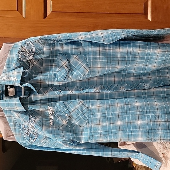 Wrangler® Logo Blue Plaid Long Sleeve Snap Shirt MP1318M - Picture 3 of 10